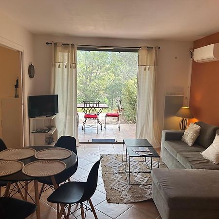 Appartement Golf De Saumane 2 Chambres 2 A 4 Personnes Exterior photo